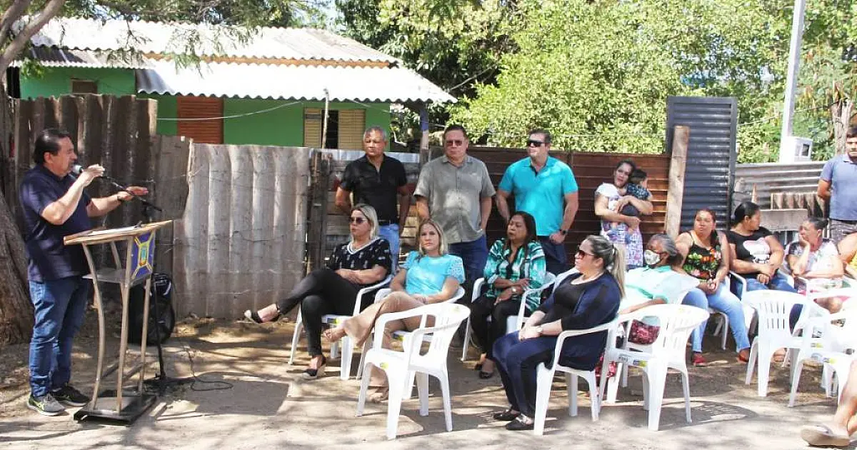 Prefeito libera R$ 8 milhões em obras de asfalto; drenagem e lajotamento para quatro bairros