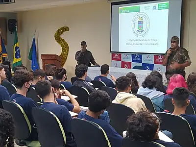 Estudantes de Corumbá participam de palestra sobre educação ambiental da PMA