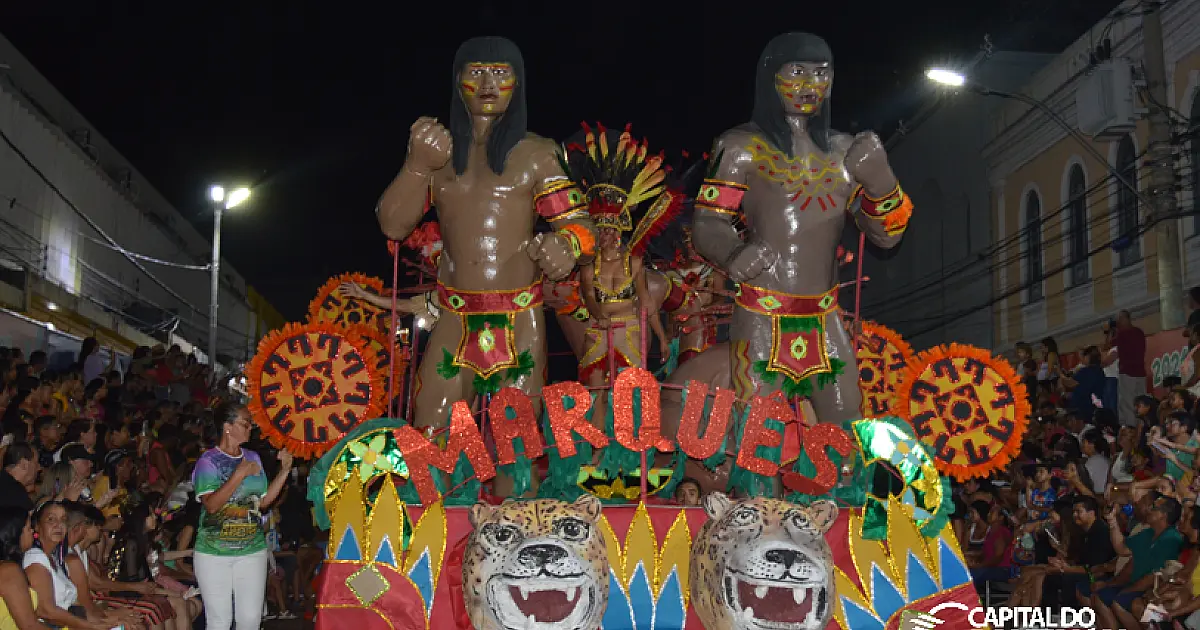 Marquês de Sapucaí abre a primeira noite de desfiles com a força do povo Guaicuru