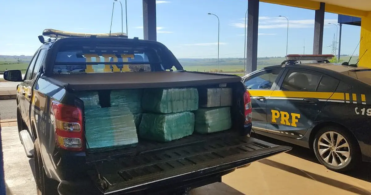 PRF apreende 183 Kg de maconha após tentativa de fuga em Mundo Novo
