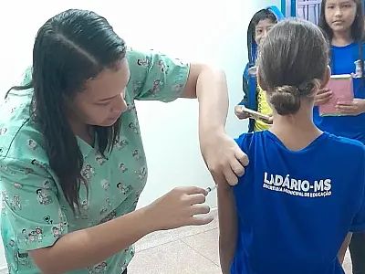 Ladário expande vacinação contra dengue nas escolas da rede municipal