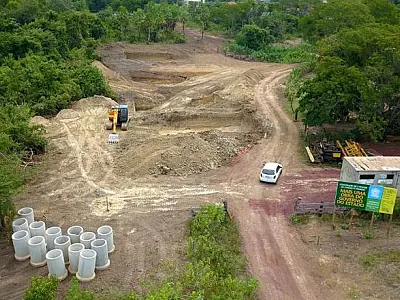 Chuvas atrasam cronograma de obra e afetam o tráfego no acesso ao Porto Esperança