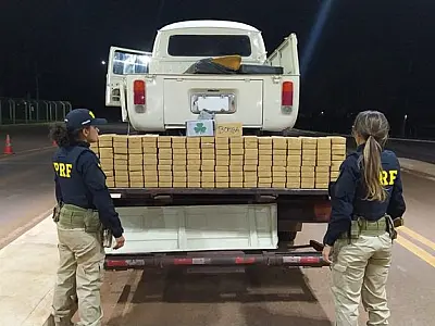 Caminhão guincho transportava Kombi de Corumbá com R$ 20 milhões em cocaína