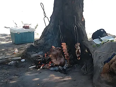 Brigada voluntária interrompe churrasco em fogo de chão e alerta para risco de incêndio