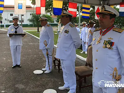 Cerimônia marca passagem de comando no 6&ordm; Distrito Naval