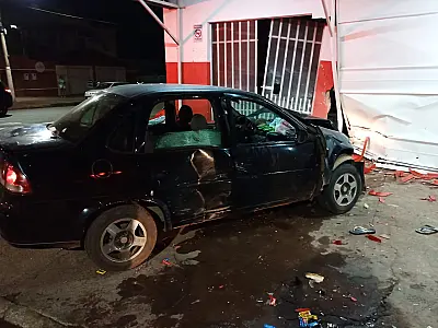 Motorista que invadiu lanchonete confessa que bebia desde às 14h de domingo