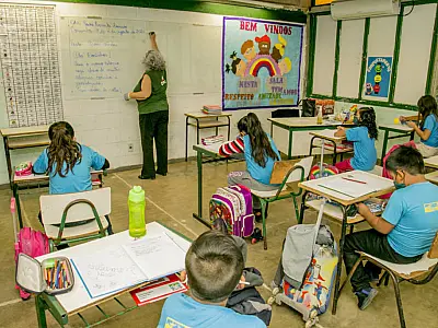 Professores do município terão pagamento do 1/3 de férias antecipado para dezembro