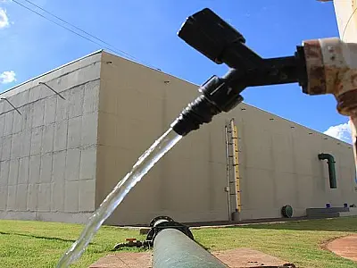 Bairro Mutirão sofre com falta de água pelo terceiro dia
