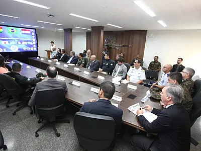 Programa do Governo Federal de combate a crimes fronteiriços reúne autoridades