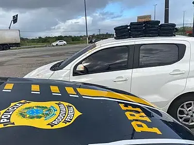Carro guinchado é apreendido com 23 kg de cocaína que saiu de Corumbá