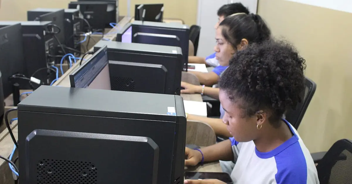 Cidade Dom Bosco implanta oficinas de informática e tecnologia em 2025