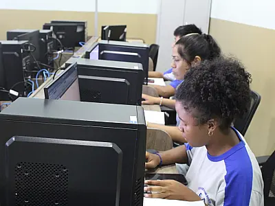 Cidade Dom Bosco implanta oficinas de informática e tecnologia em 2025