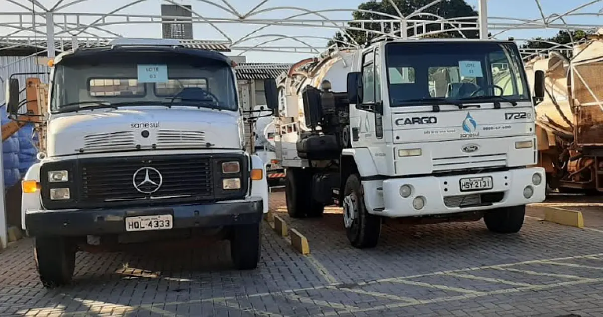 Leilão da Sanesul tem caminhão com lance a partir de R$ 17 mil