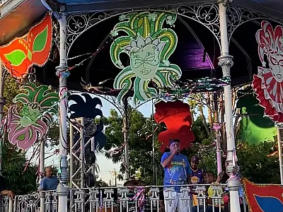 Crianças se divertem no Carnaval da Alegria no Coração do Pantanal