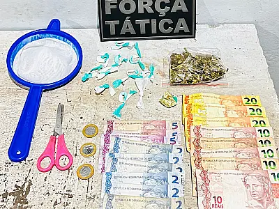 Mulher é presa vendendo drogas pela janela de casa
