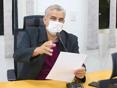Luciano Costa solicita psicólogos e assistentes sociais nas escolas municipais