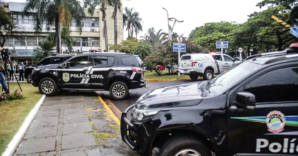 Civil cumpre mandados na prefeitura da Capital em inquérito que investiga Trad por assédio sexual