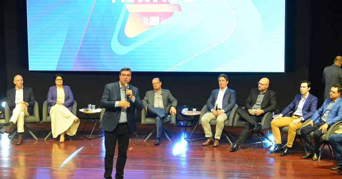 Riedel conta com prefeitos para asfaltar todas as ruas de MS e extinguir pobreza no Estado