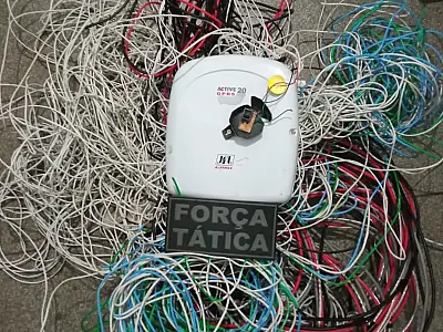Homem é preso por furto de fios de cobre na Rua Edu Rocha