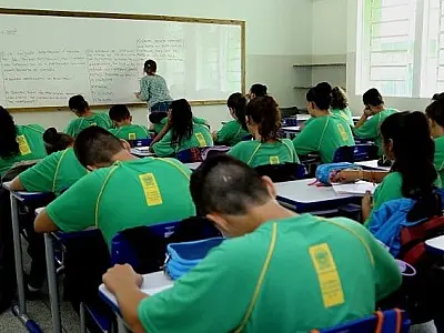 Começa hoje o pagamento da 4ª parcela do benefício "Pé-de-Meia"