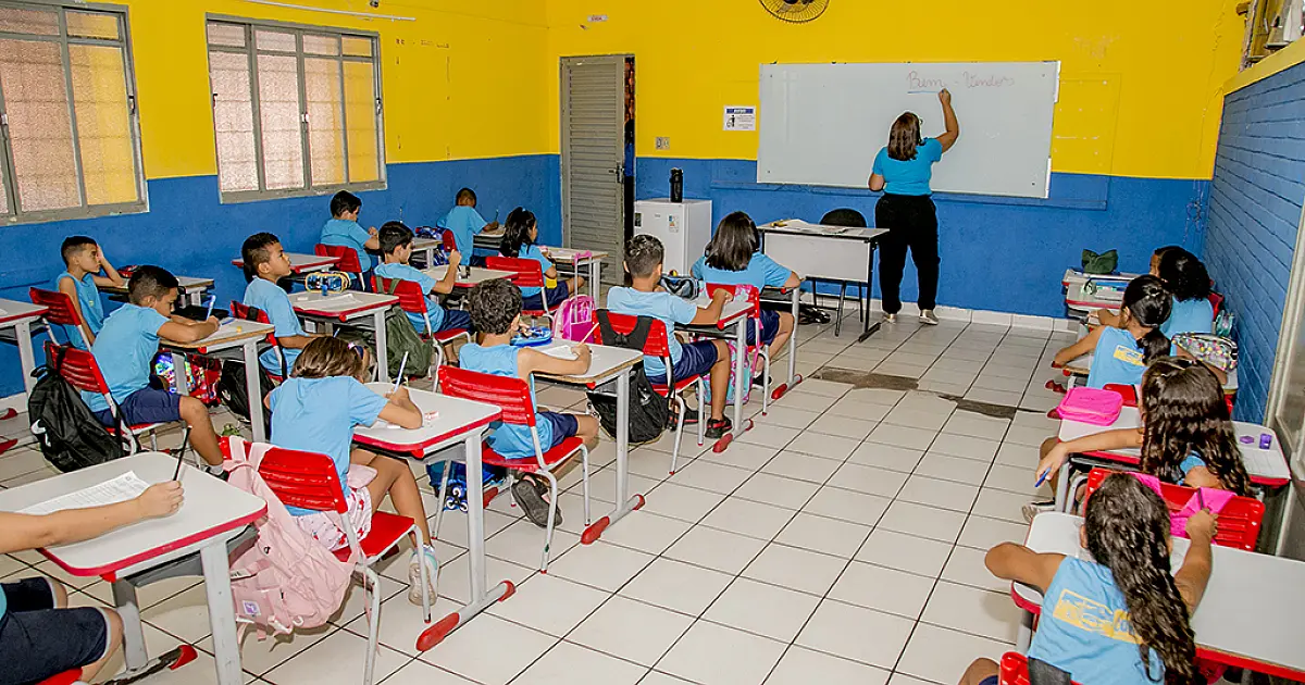 Corumbá convoca aprovados em seleção para professores temporários