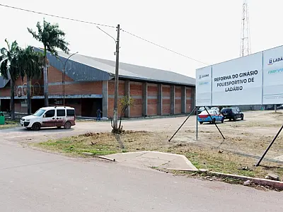 Iniciada reforma do Ginásio Poliesportivo Professor Hélio Benzi em Ladário