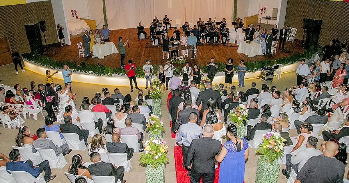 Casamento Civil Comunitário oficializa a união de 50 casais no dia 19 de novembro