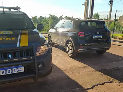 Homem foge e deixa mulher para ser presa por receptação