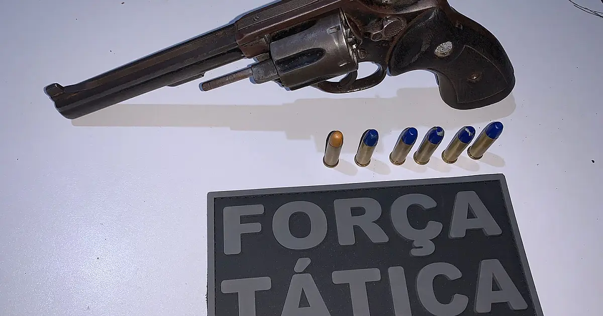 Homem é preso com revólver calibre 38 no bairro Cristo Redentor