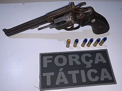 Homem é preso com revólver calibre 38 no bairro Cristo Redentor