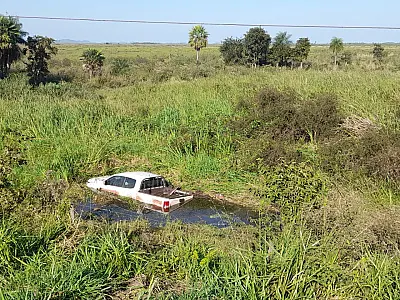 Carro que saiu da pista na BR 262 estava vazio