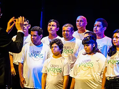 Grupo Vozes Especiais realiza workshop no Moinho Cultural