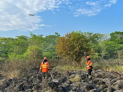 Ações de combate aos incêndios no Pantanal são intensificadas com aeronaves e equipes extras
