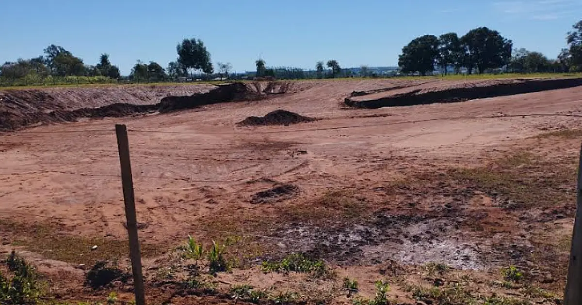 Dono de chácara é multado em R$ 1,5 mil por extração ilegal de minério de arenito