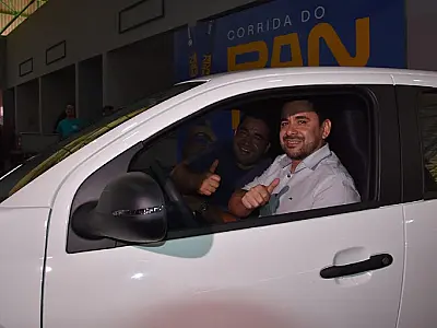 Carro 0km é entregue a sorteado na Corrida do Pantanal 2024