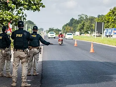 Operação Finados da PRF intensifica fiscalização nas rodovias