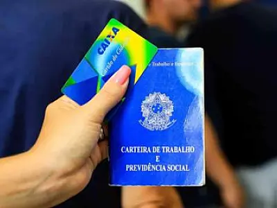 Trabalhadores denunciam falta de pagamento do abono do PIS/PASEP
