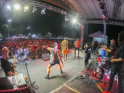 Show nacional do Tchakabum encerra o Carnaval de Corumbá 2024