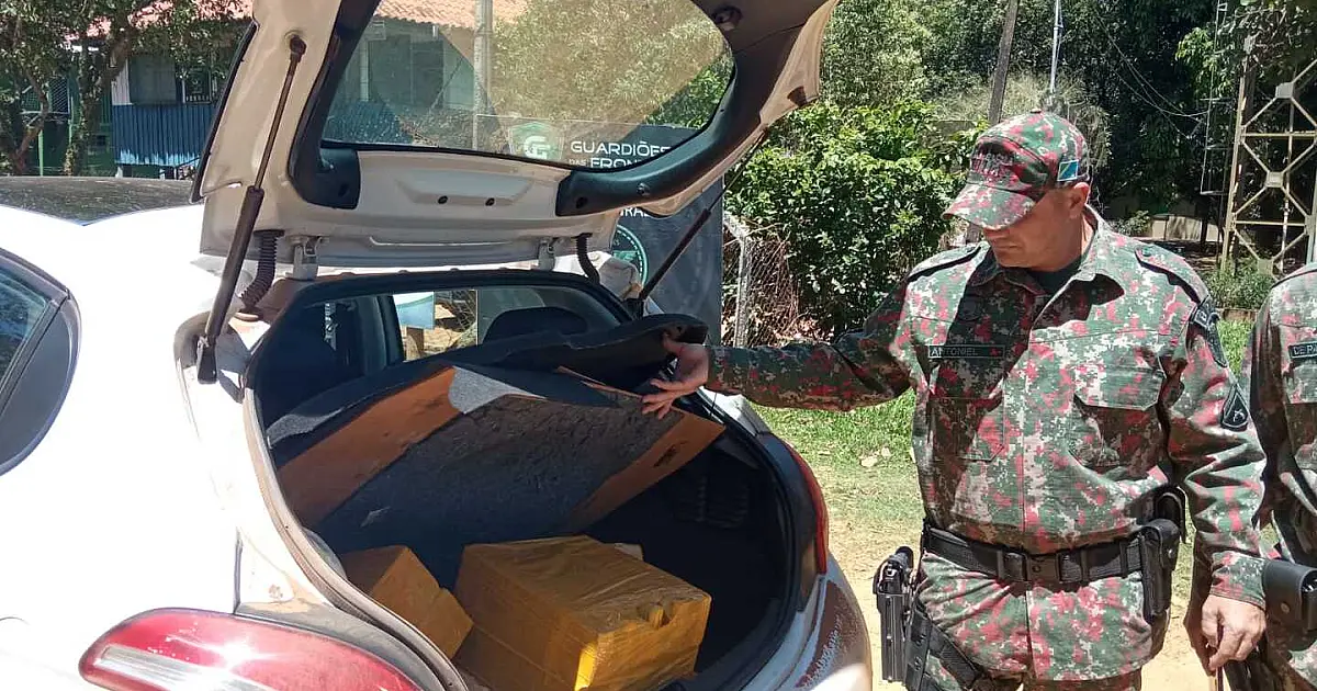 Pedagoga gaúcha é presa com 93,5 kg de maconha em veículo roubado no Rio Grande do Sul