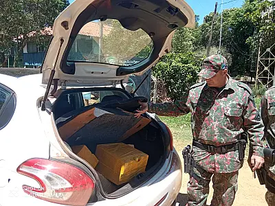 Pedagoga gaúcha é presa com 93,5 kg de maconha em veículo roubado no Rio Grande do Sul