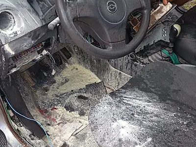 Carro é encontrado em chamas no bairro Dom Bosco
