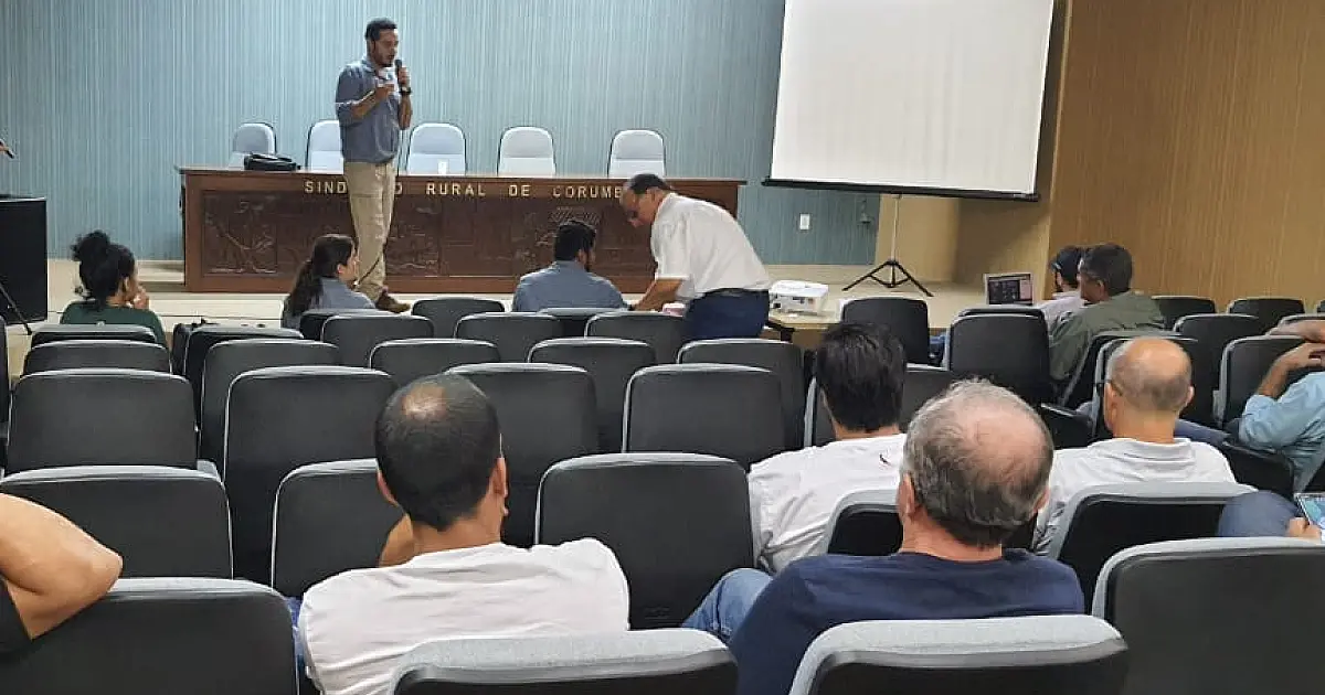 Instituições buscam soluções para impedir predação do rebanho por onças-pintadas
