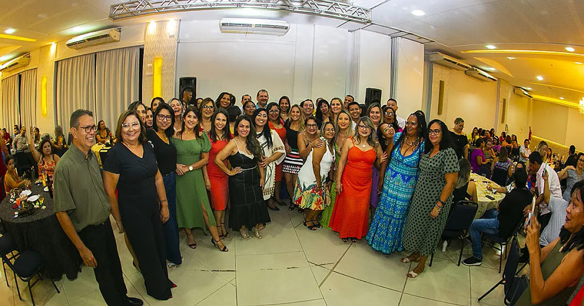 Novos gestores da Rede Municipal de Ensino tomam posse oficialmente em cerimônia