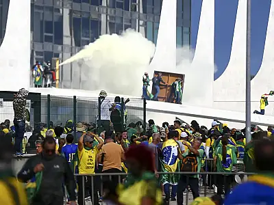 Políticos e jornalistas revivem 8 de janeiro: dia entrou para história