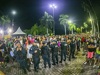 Hoje tem Cibalena e show do Axé Blond no Carnaval de Corumbá