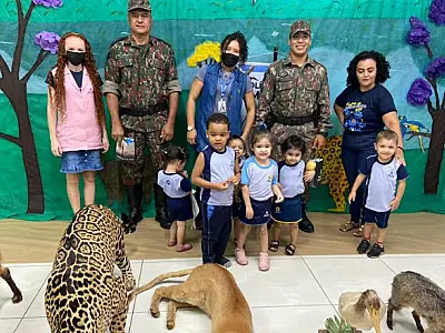 Alunos pré-escola de Corumbá recebem educação ambiental da PMA