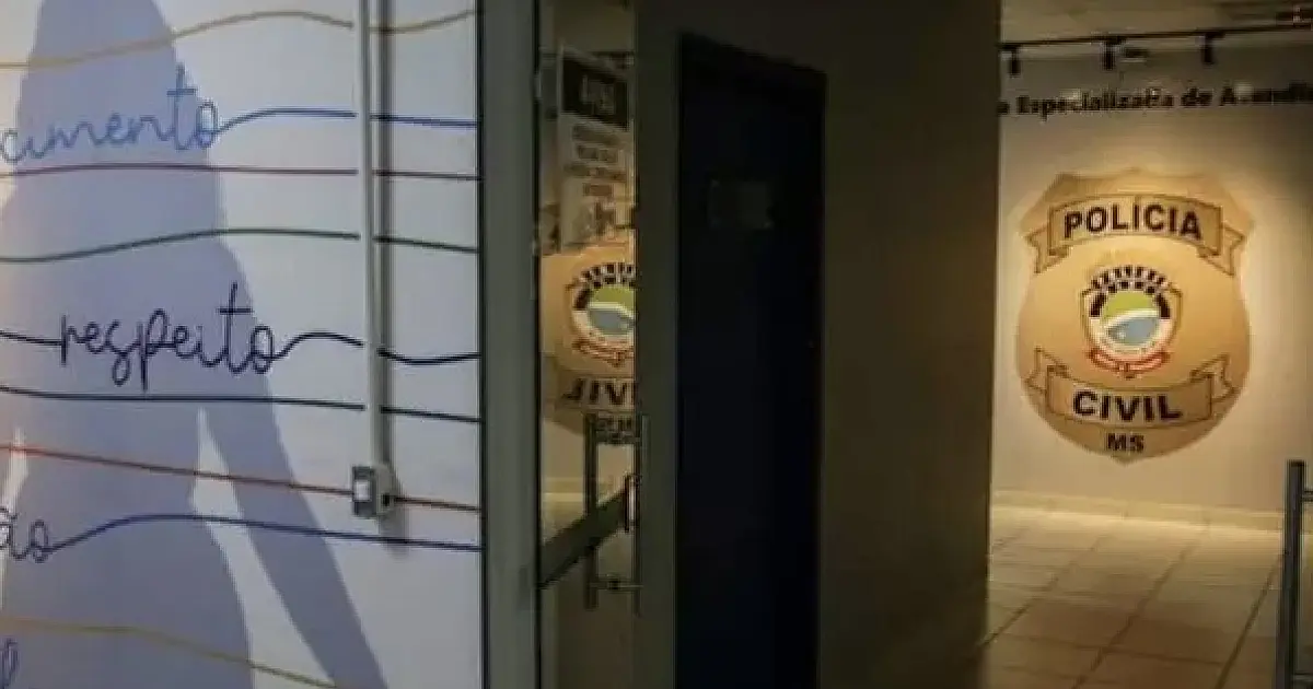 Criança é encontrada seminua em sofá de casa após ser estuprada por dois em Campo Grande