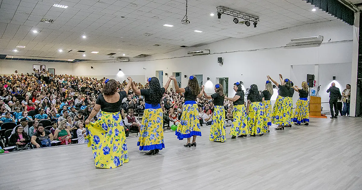Apresentações culturais e palestra marcam abertura da Semana do Brincar em Corumbá