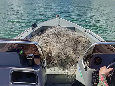 PMA apreende mil metros de redes de pesca e solta 15 kg de peixes em dois dias de fiscalização
