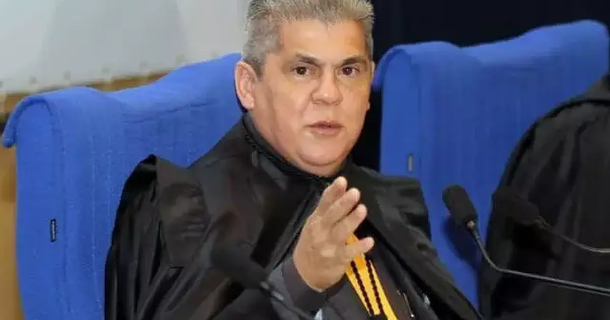 Justiça autoriza e Waldir Neves tira tornozeleira para tratamento médico em SP